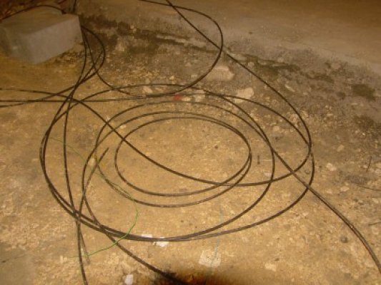 Hoţi de curent electric, prinşi la Cernavodă
